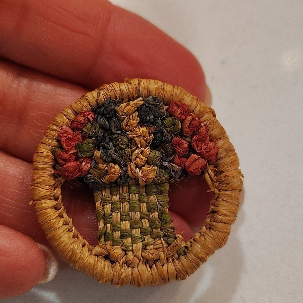 Woven growing tree brooch multicolor